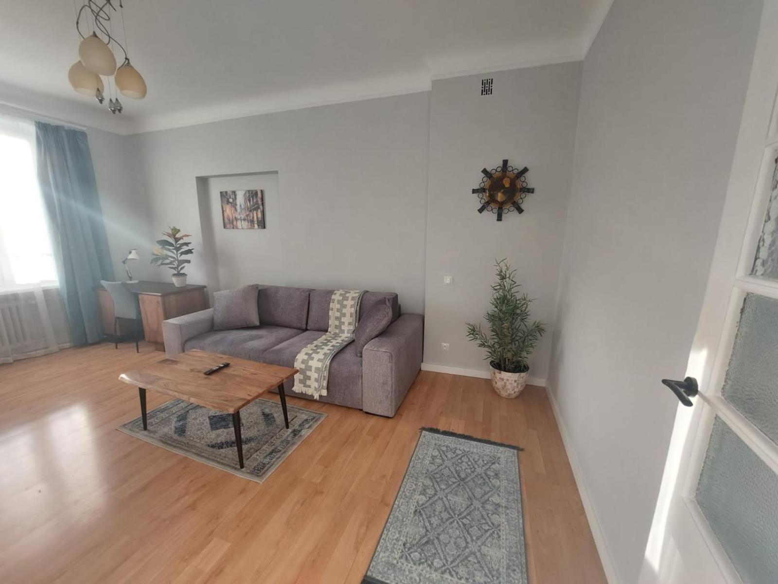 Stylish Bright Apartment Ochota With Balcony Varsó Kültér fotó